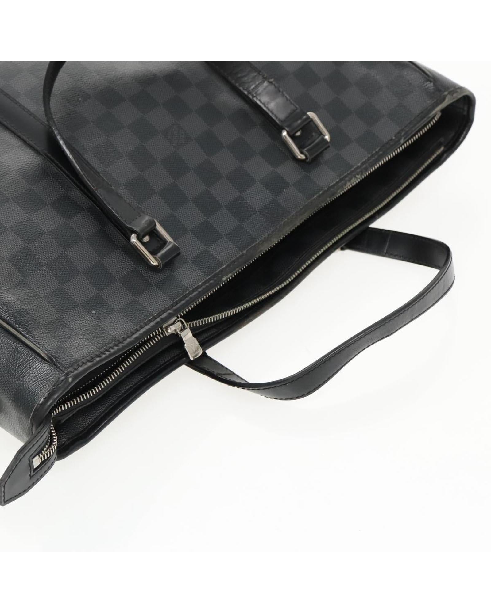 District PM Tote Damier Graphite