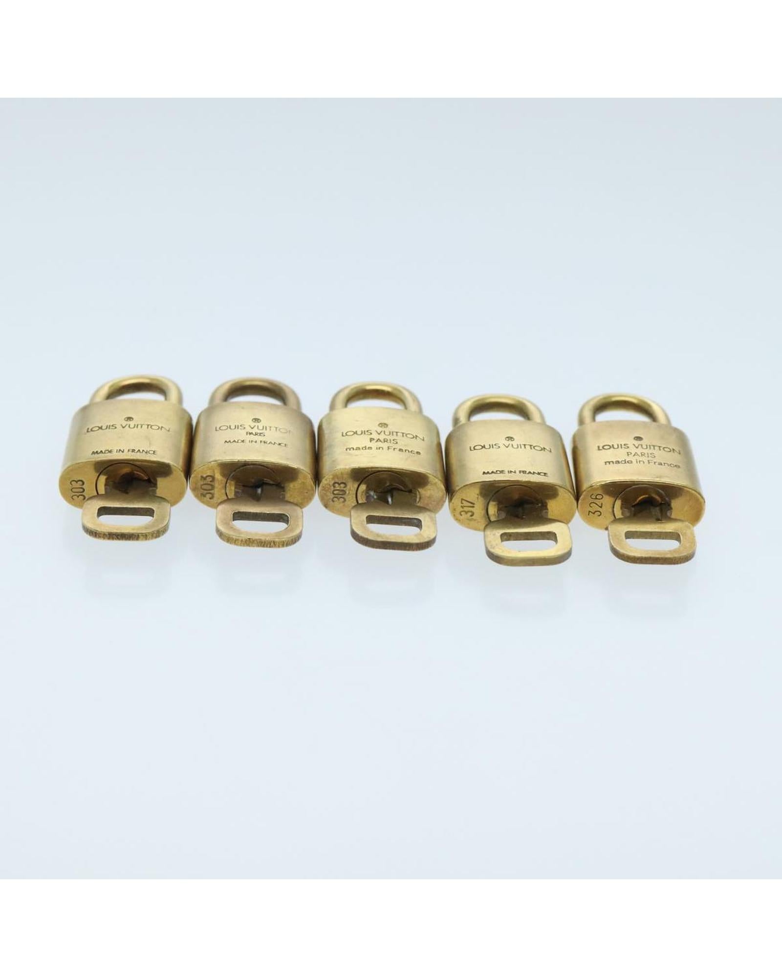 LV Padlock Set