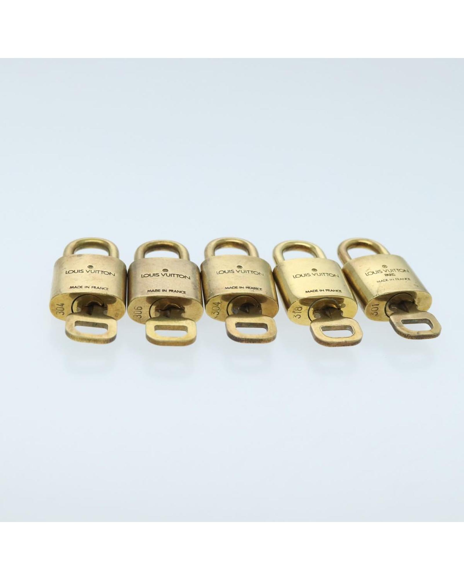 LV Padlock Set