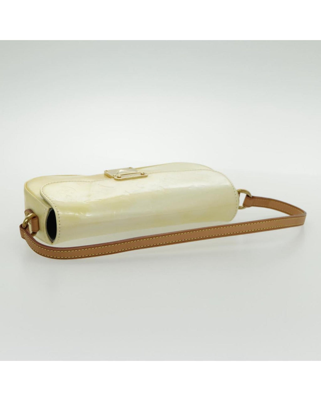 Monogram Vernis M91325 Shoulder Bag