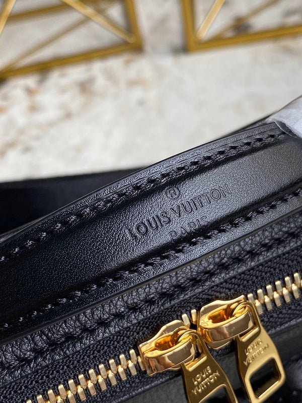LOV2 Bags - Luxurious Bags  1578