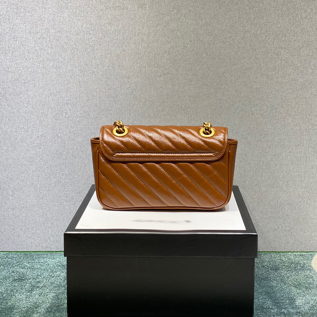 GC181 HIGHEST QUALITY VERSION  Small:8.7x5.1x2.4inch   Medium:10.2x5.9x2.9inch