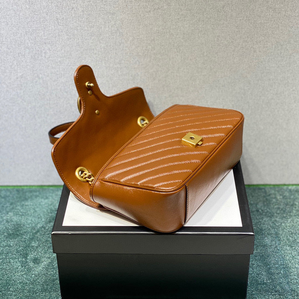 GC182 HIGHEST QUALITY VERSION  Small:8.7x5.1x2.4inch   Medium:10.2x5.9x2.9inch