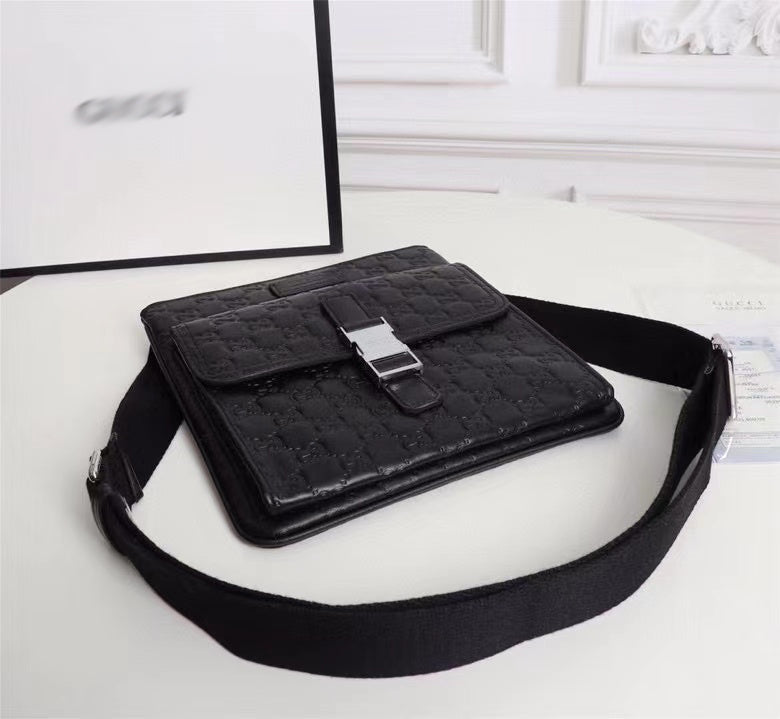 GC215   9.5x9x1.2inch