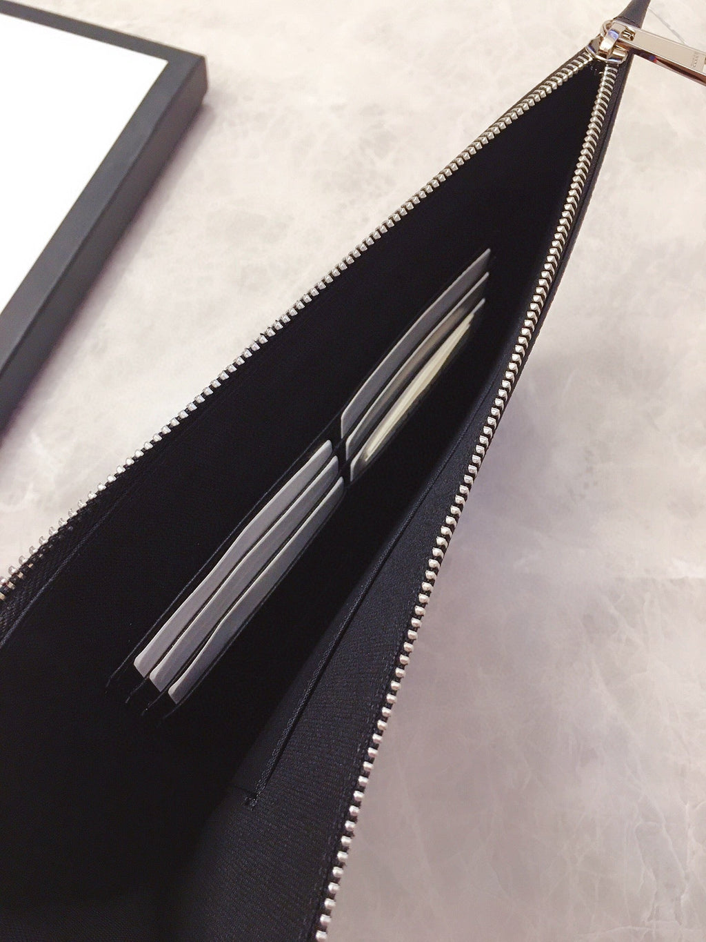 GC218  11.8x7.9inch
