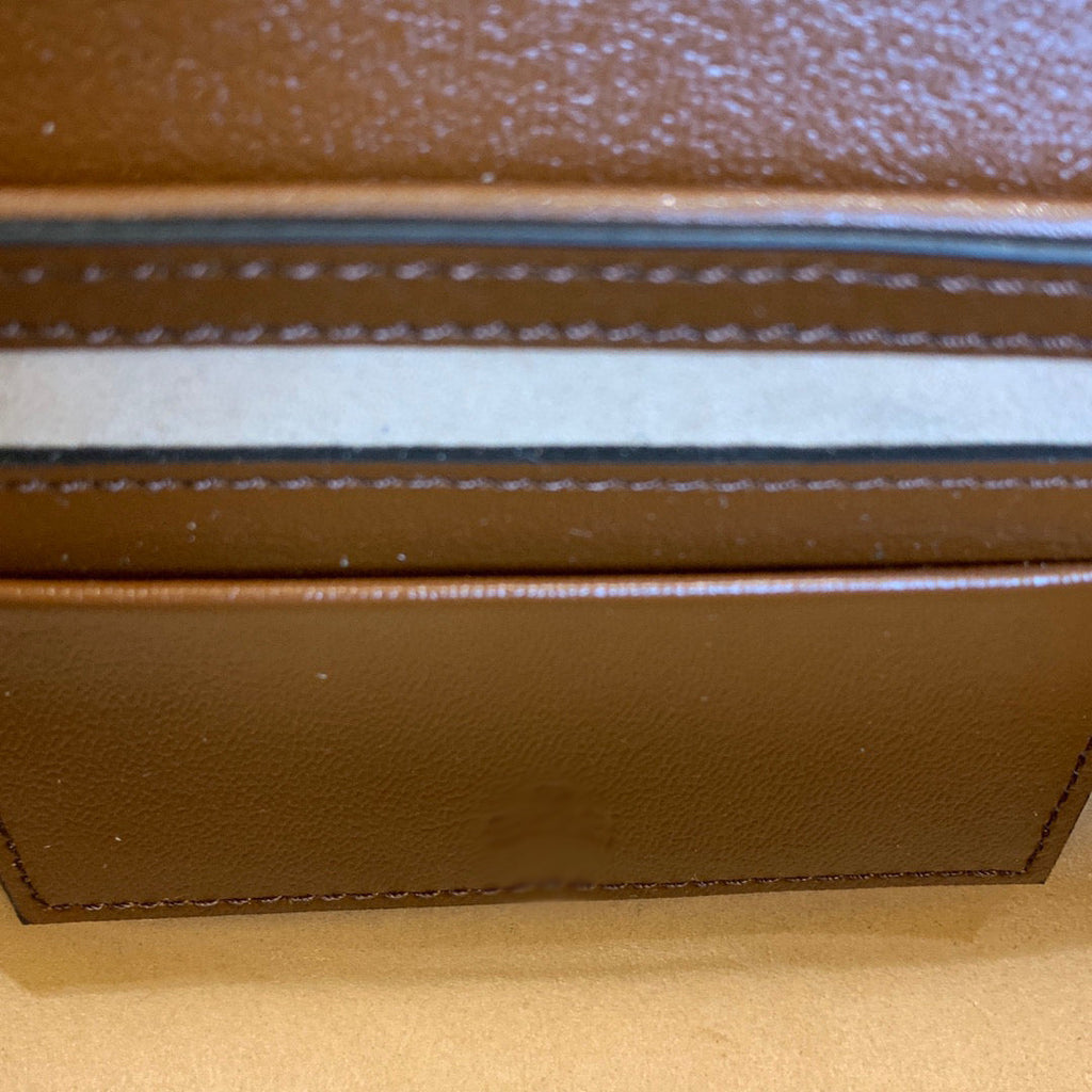 GC224  7.1x3.9x2inch
