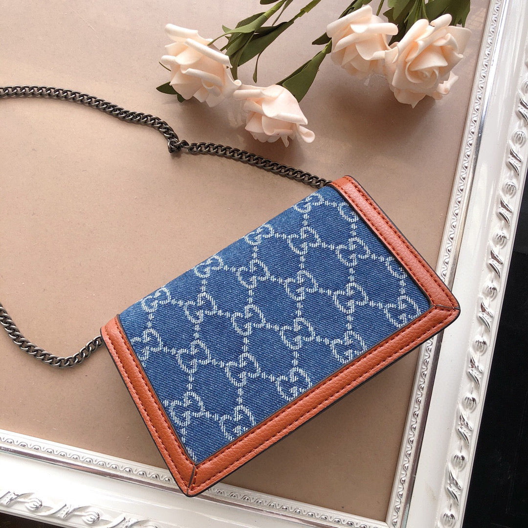 GC233  Mini:7.1x3.9inch	 Small:7.9x6.1x2inch    Medium:11x6.7x3.2inch