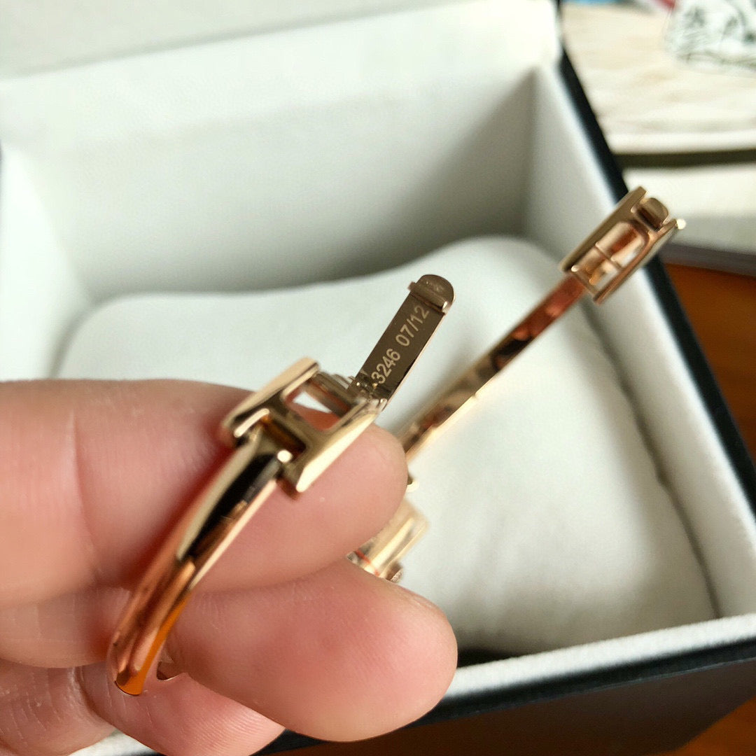 WC062  20x20mm