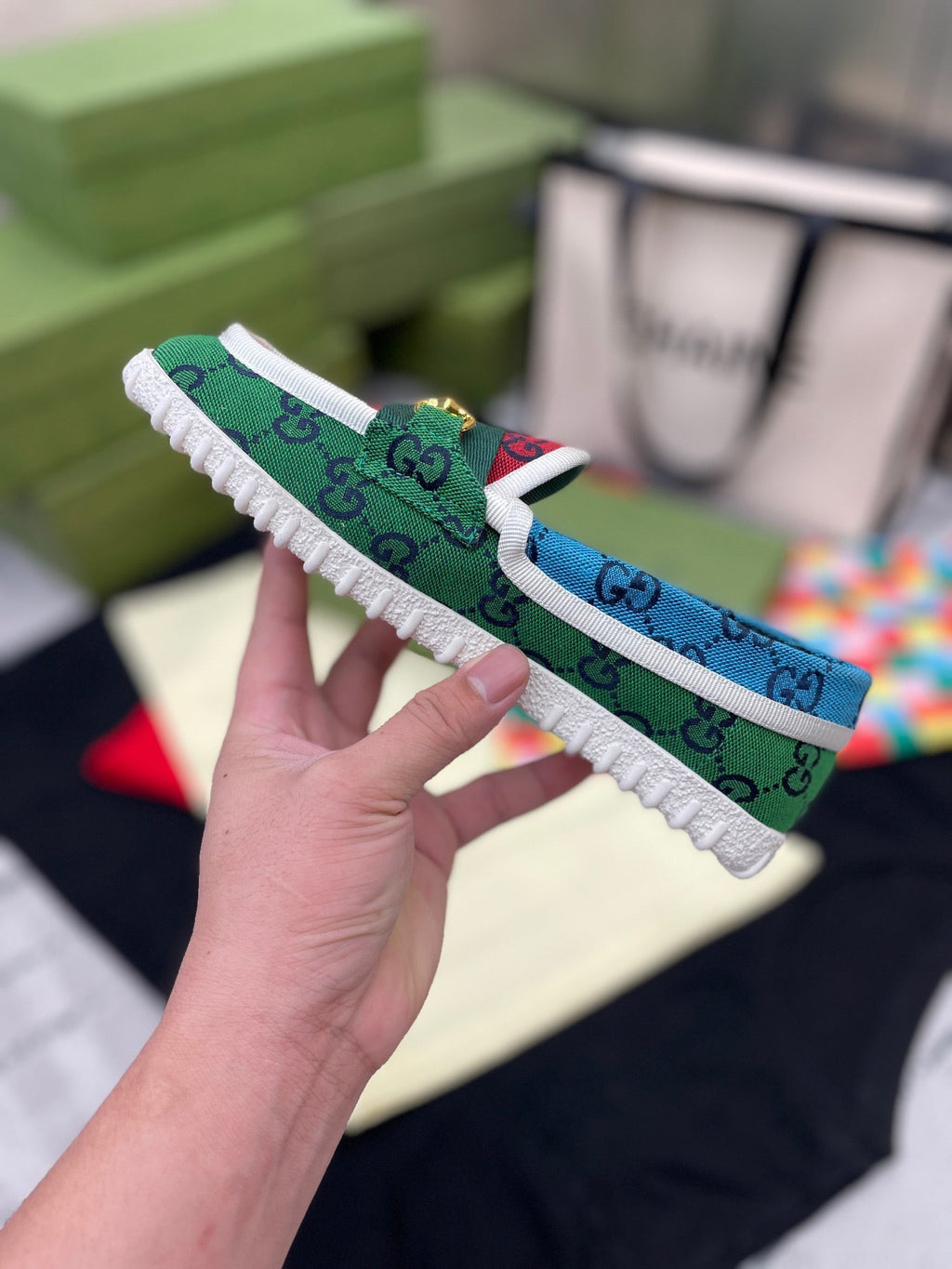 SE561  Size 4-9