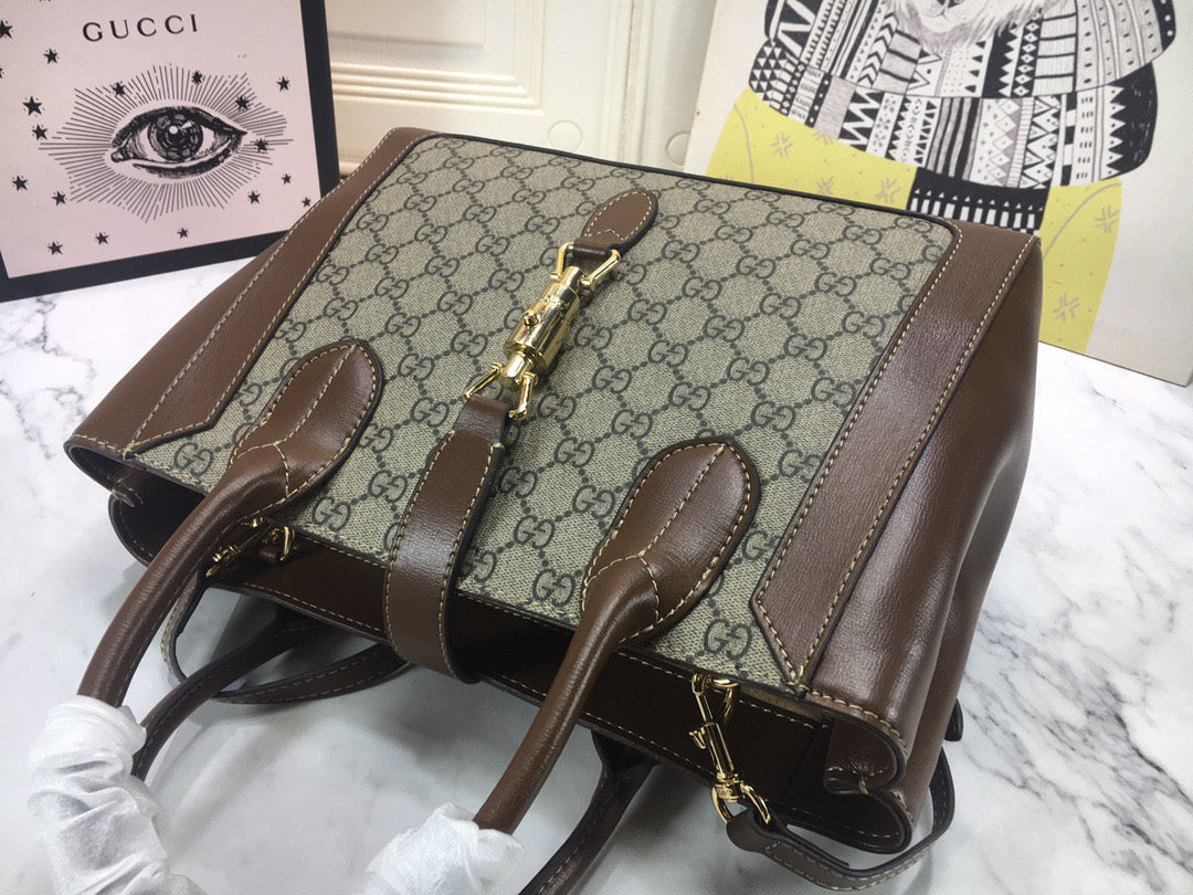 GC305 11.8x9.5x4.7inch