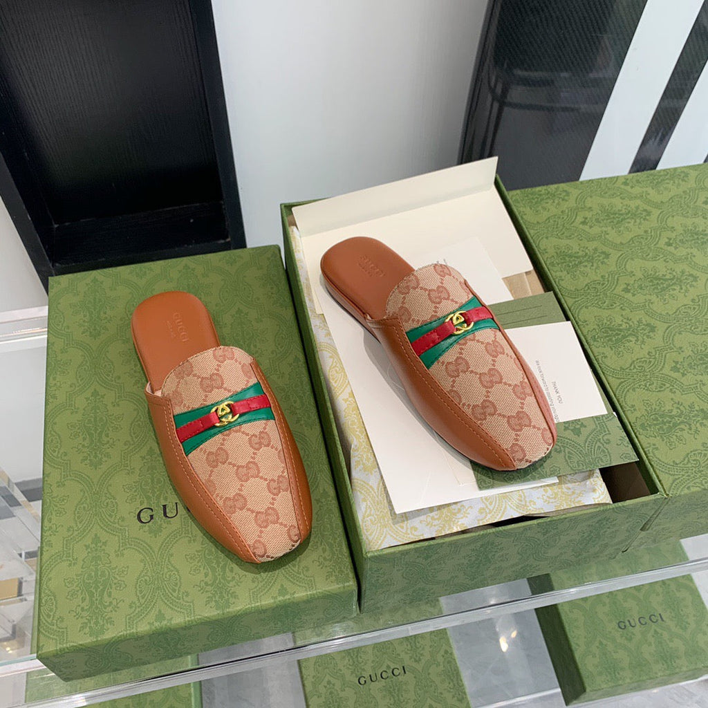 SE625 Size 5-9   Material: Cowhide  Lining: Sheep skin Sole: Italian leather