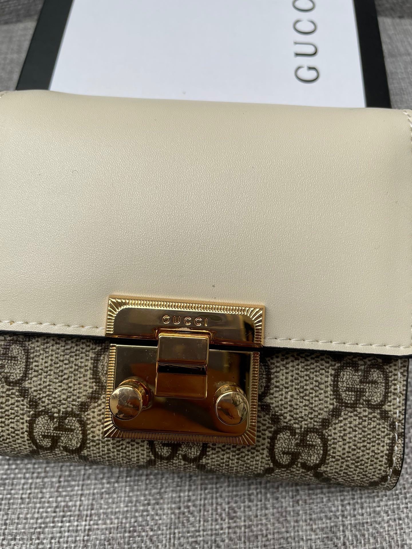 GC343   4.3x3.7x1.2inch