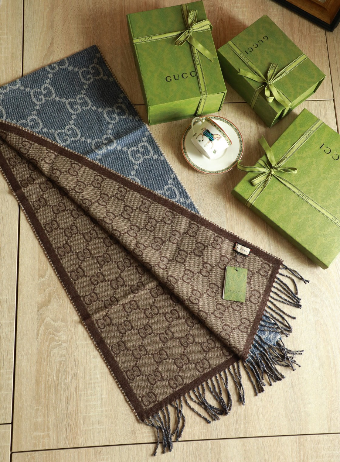 CLTH212  85%Wool, 15%Silk 34x194cm