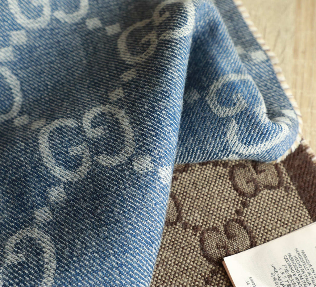 CLTH212  85%Wool, 15%Silk 34x194cm