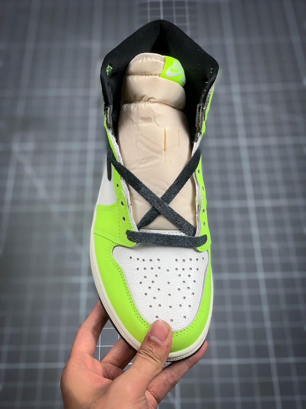 Designer Air Jordan 1 Retro High Og "ObsiGLAMIan" GlamIuoresGLAMInt Green