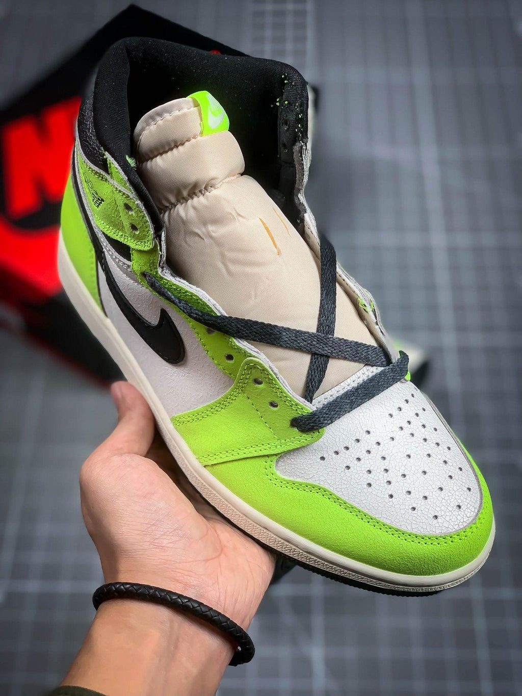 Designer Air Jordan 1 Retro High Og "ObsiGLAMIan" GlamIuoresGLAMInt Green