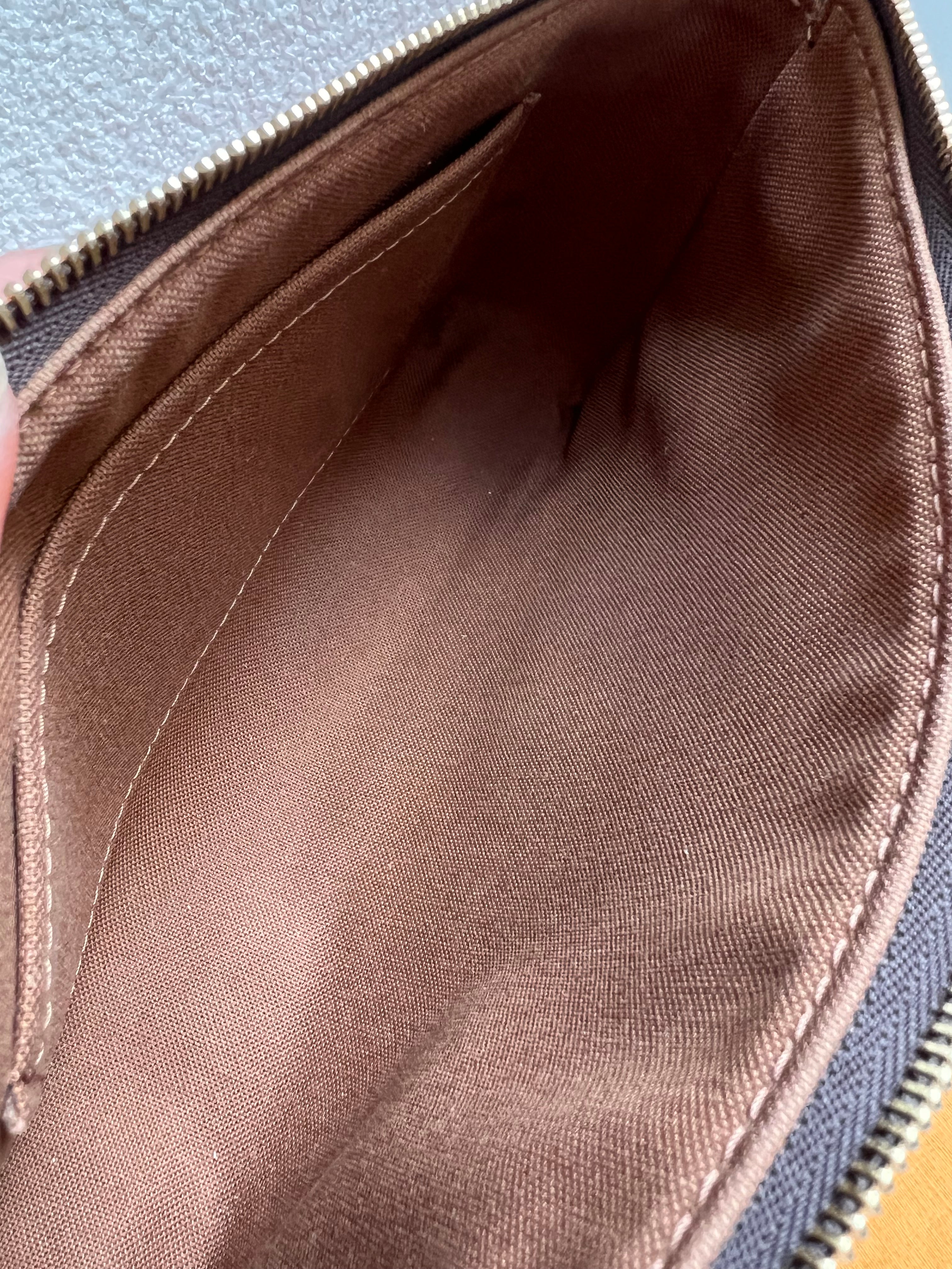 Louis Vuitton Pochette Accessoires Monogram (RRP £970)