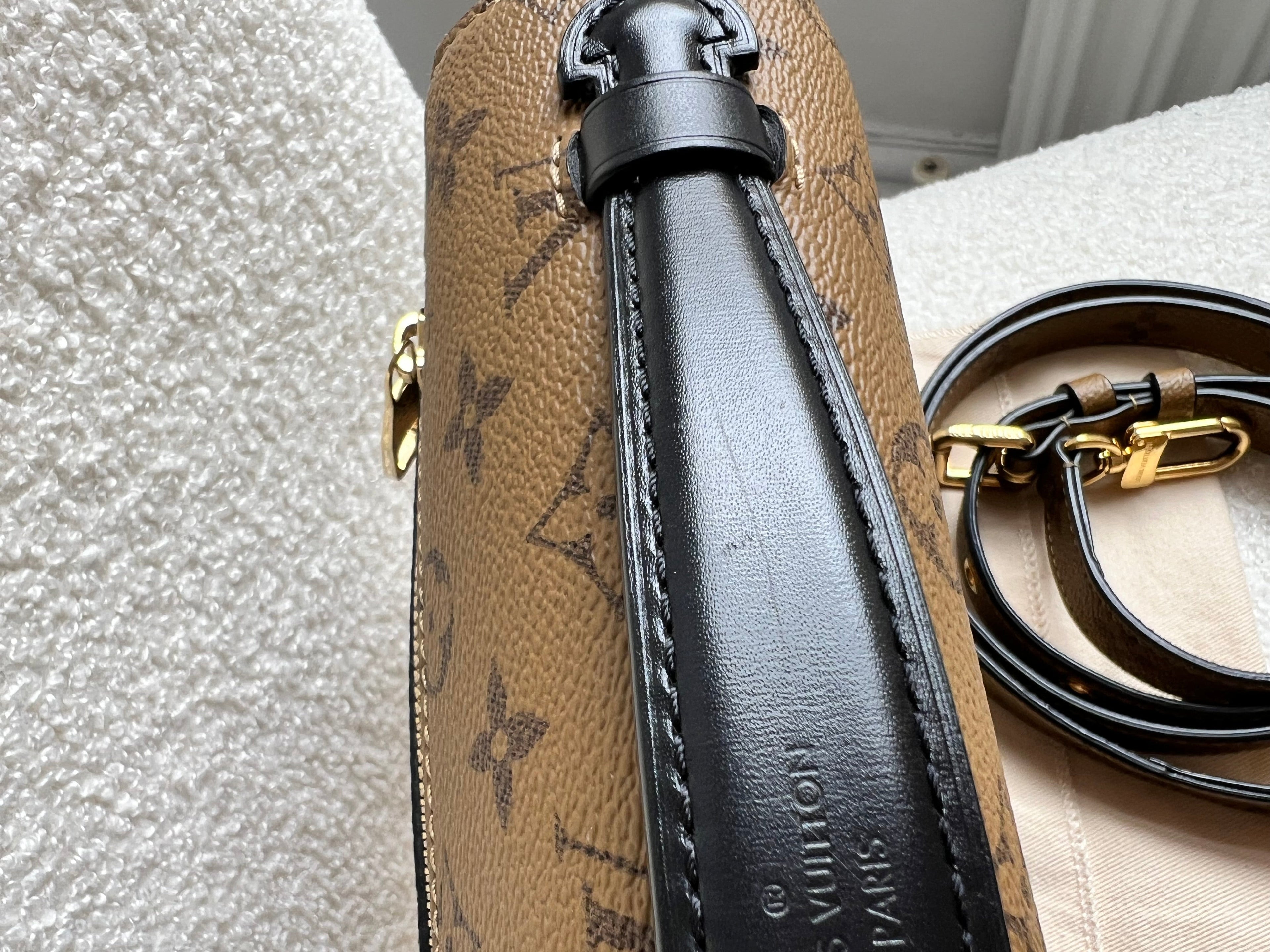 Louis Vuitton Pochette Metis Reverse Monogram (RRP £1,970)