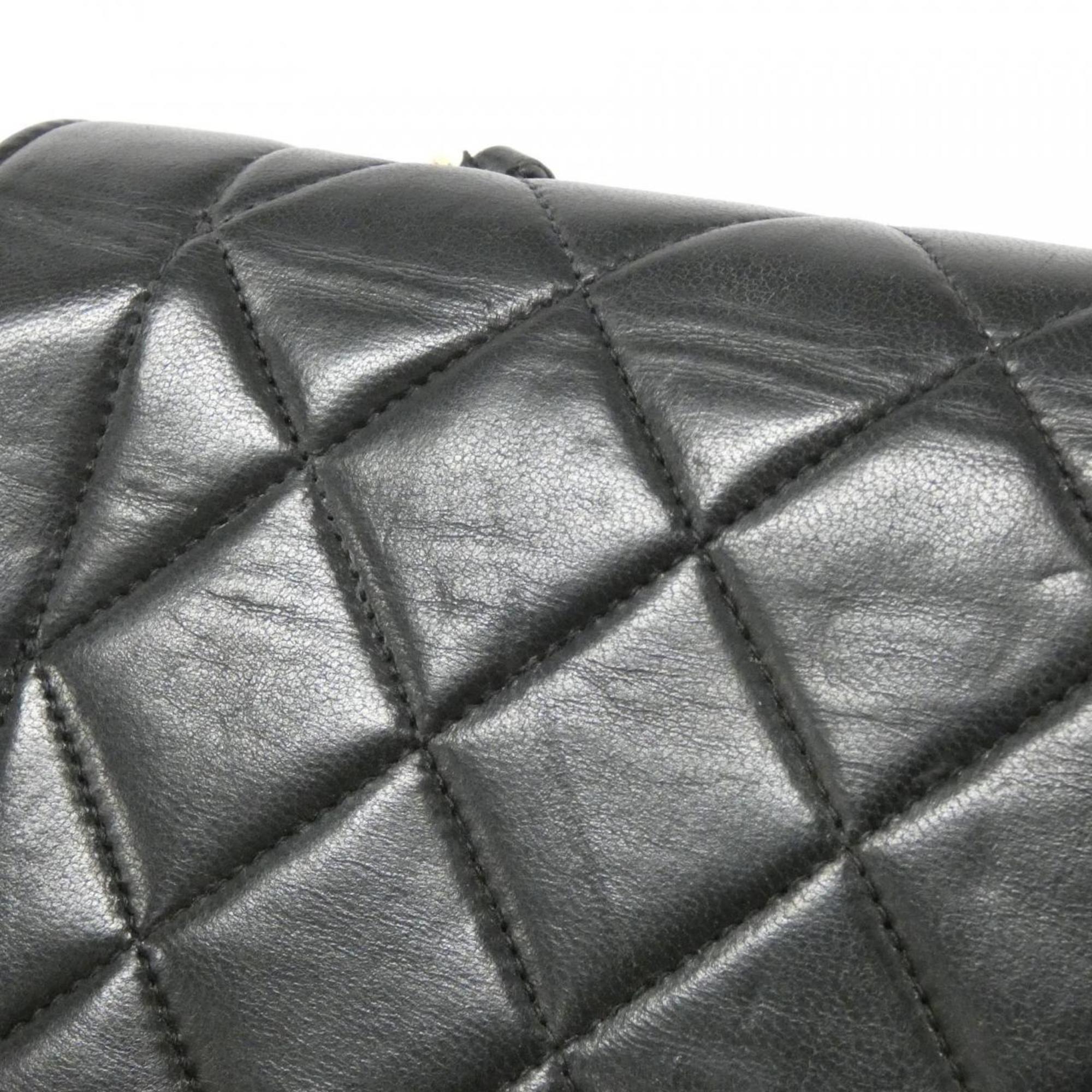 Chanel Leather Diana Bag in Good Condition