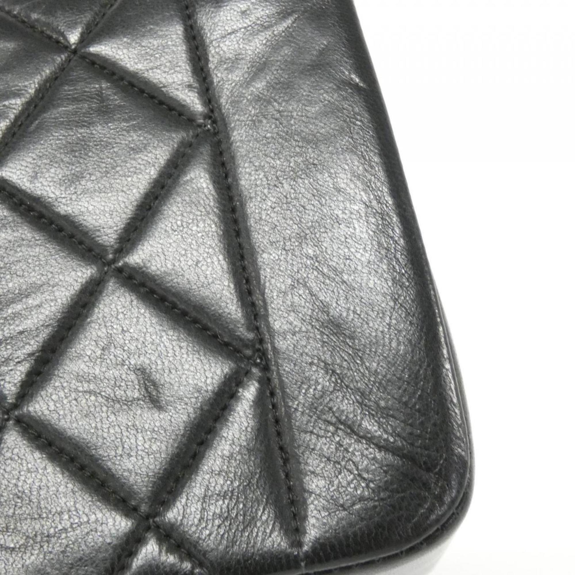 Chanel Leather Diana Bag in Good Condition
