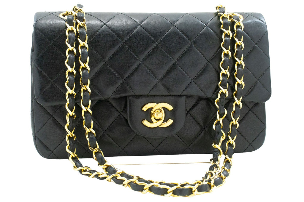 Chanel Classic Flap Bag Medium Quilted Leather