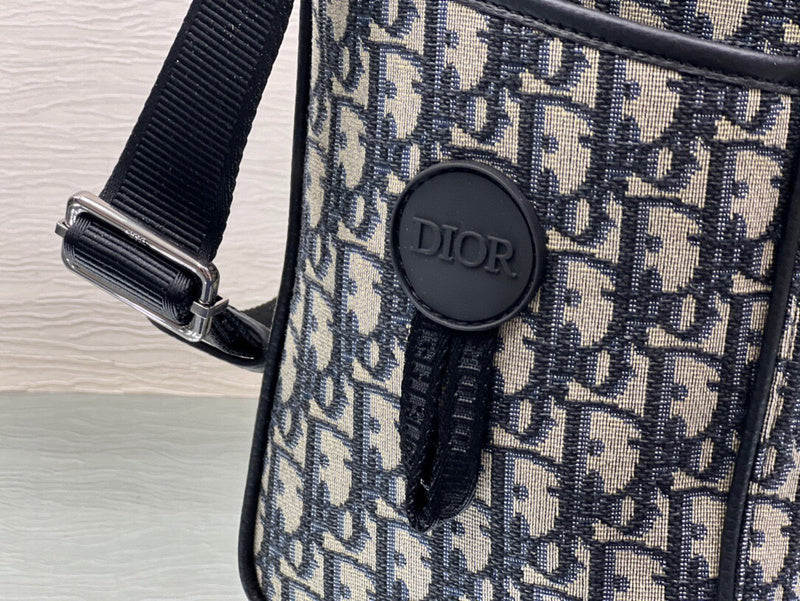ELE - Dir Bags - 1638