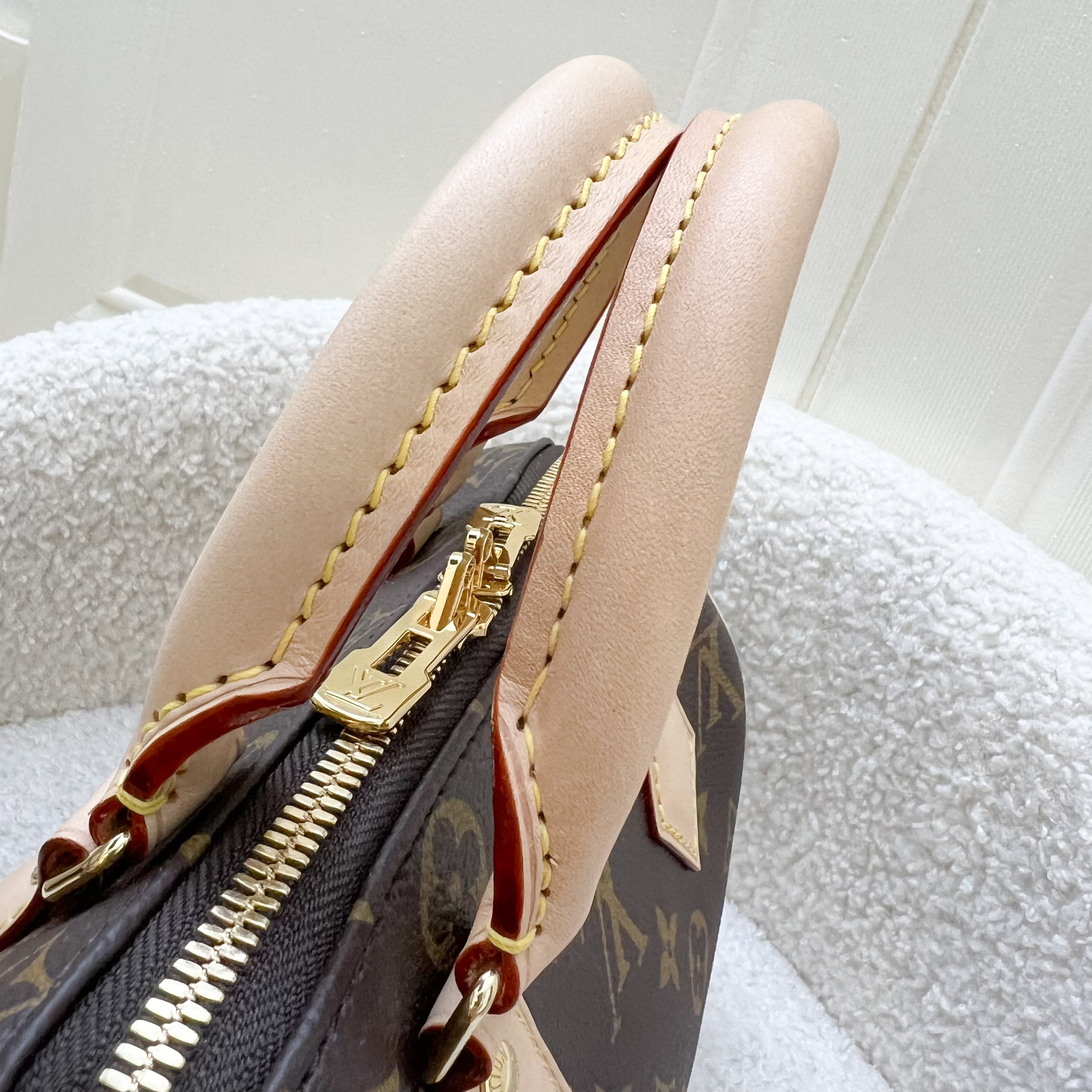 LV Speedy Bandouliere 20 in Monogram Canvas and Beige Patterned Strap