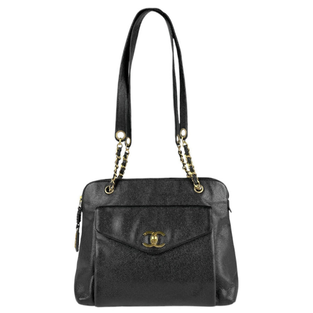 Chanel Elegant Leather Handbag with Subtle Scratch and Wear Detailing