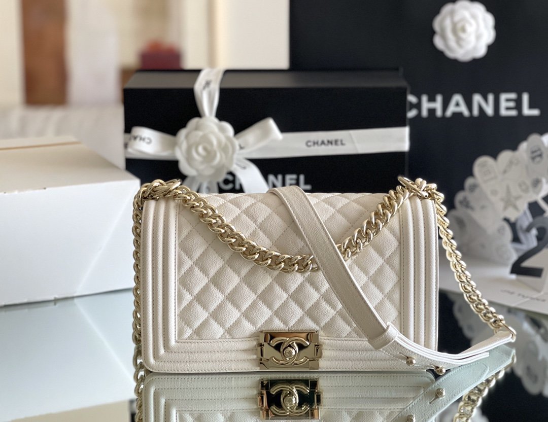 CHLMedium Classic Flap Bag 25cm White For Women A67086