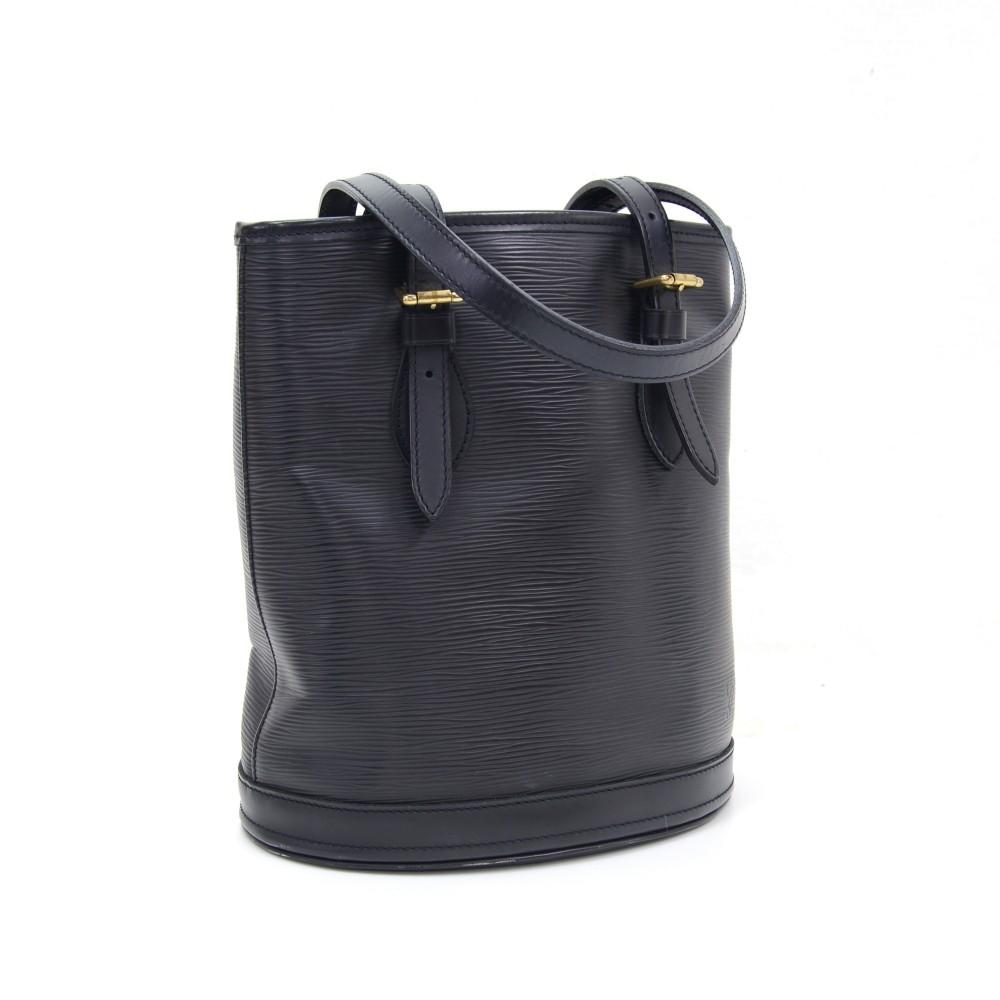 Louis Vuitto Bucket PM