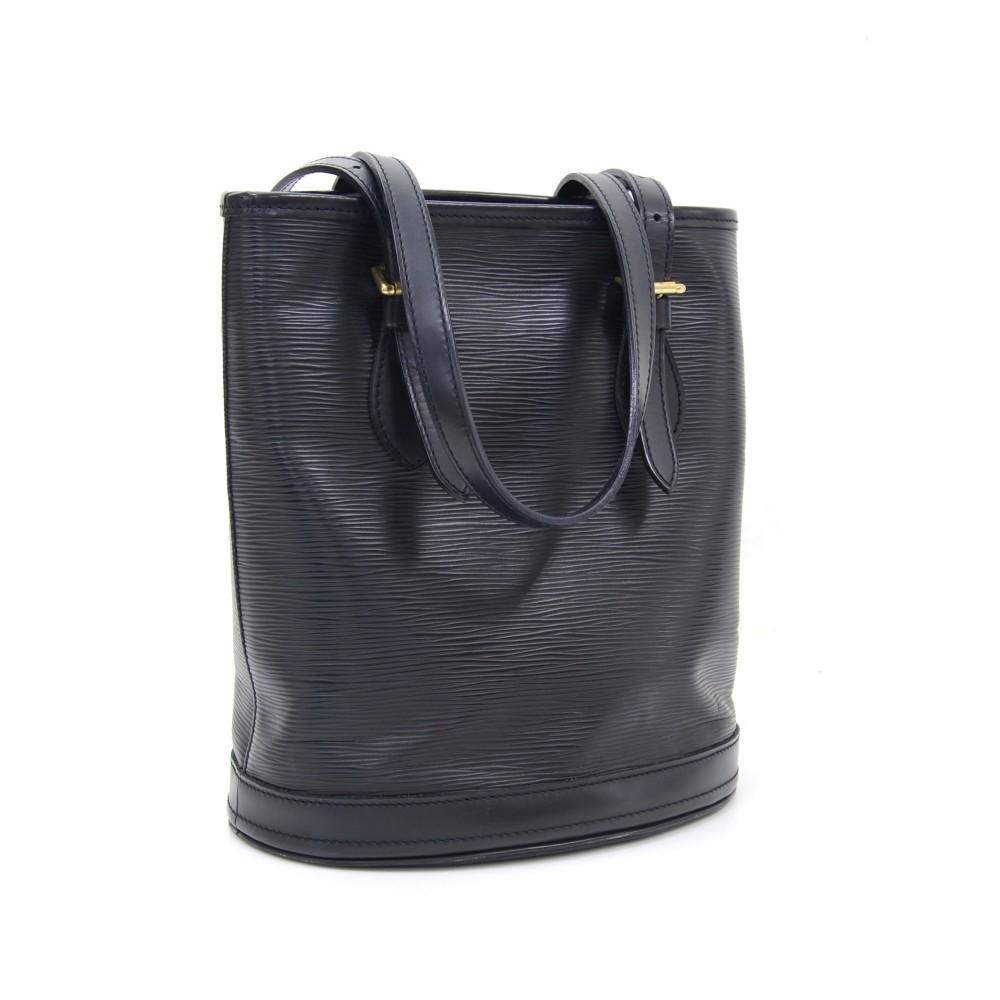 Louis Vuitto Bucket PM