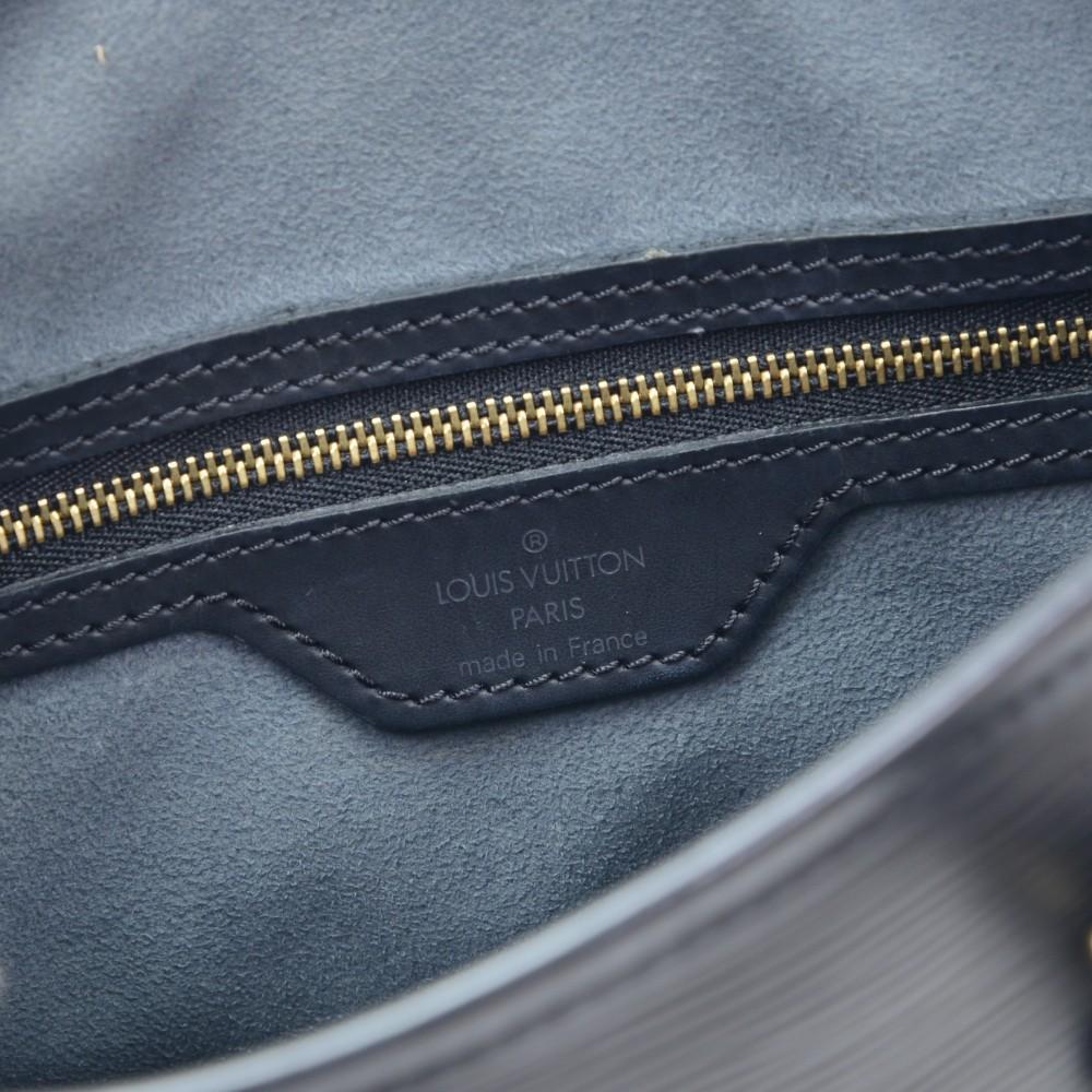 Louis Vuitto Bucket PM