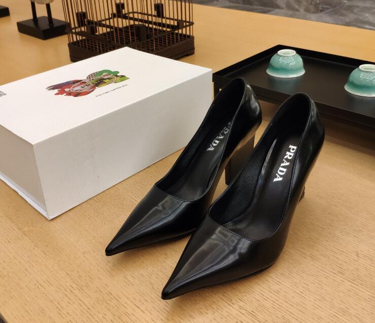 GlamyWomen Shoes - 568