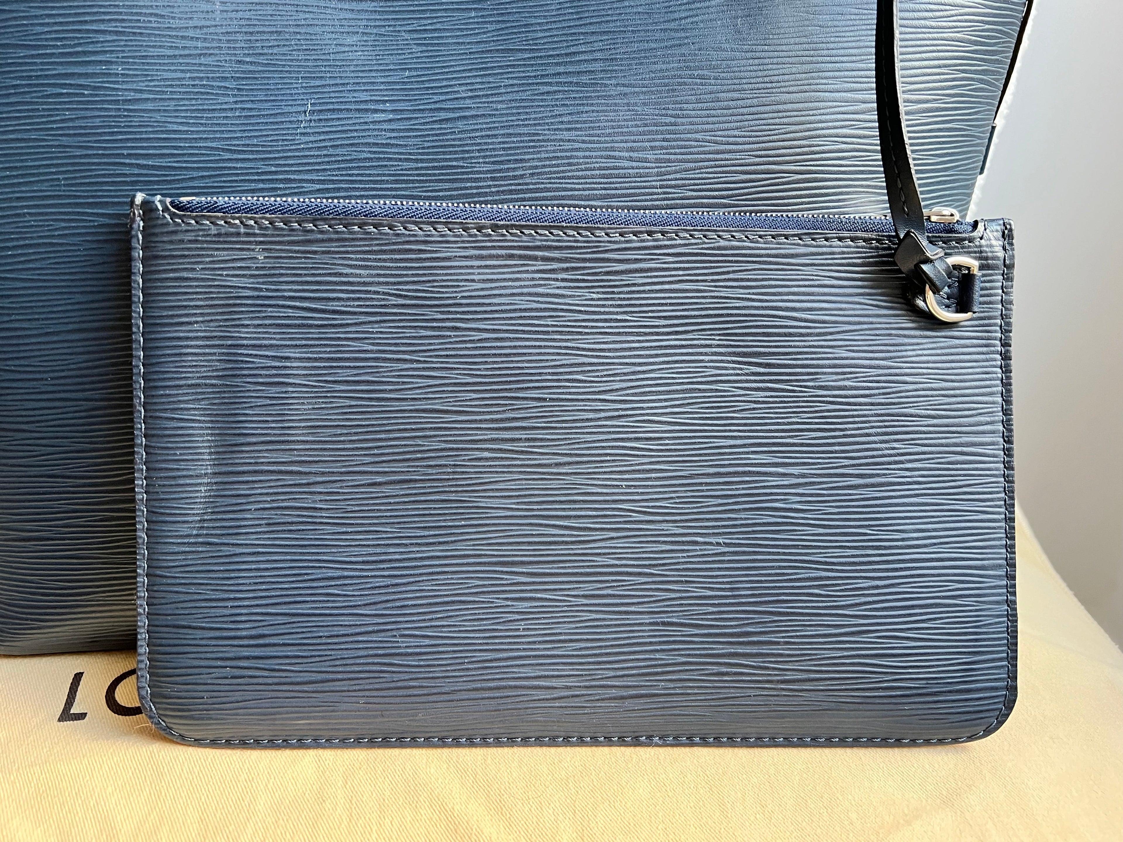 Louis Vuitton Neverfull MM Indigo Epi Leather (RRP £1,740)