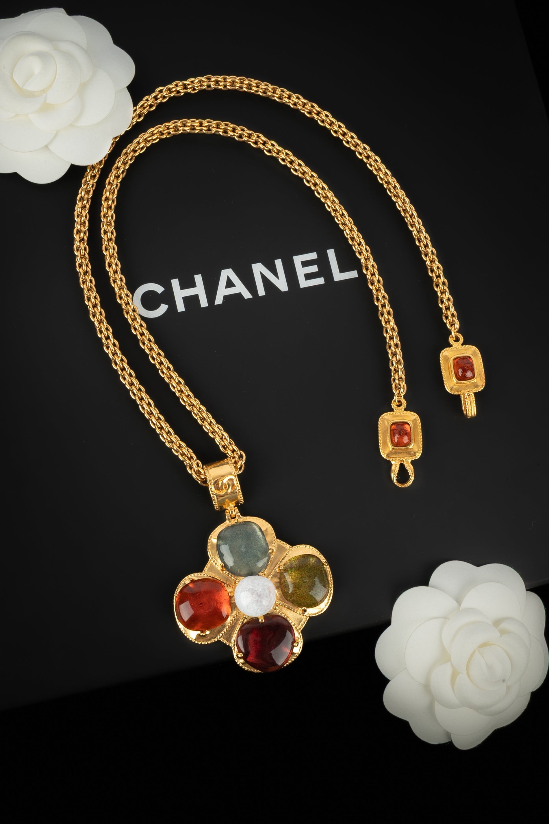 Collier pendentif Chanel 1997