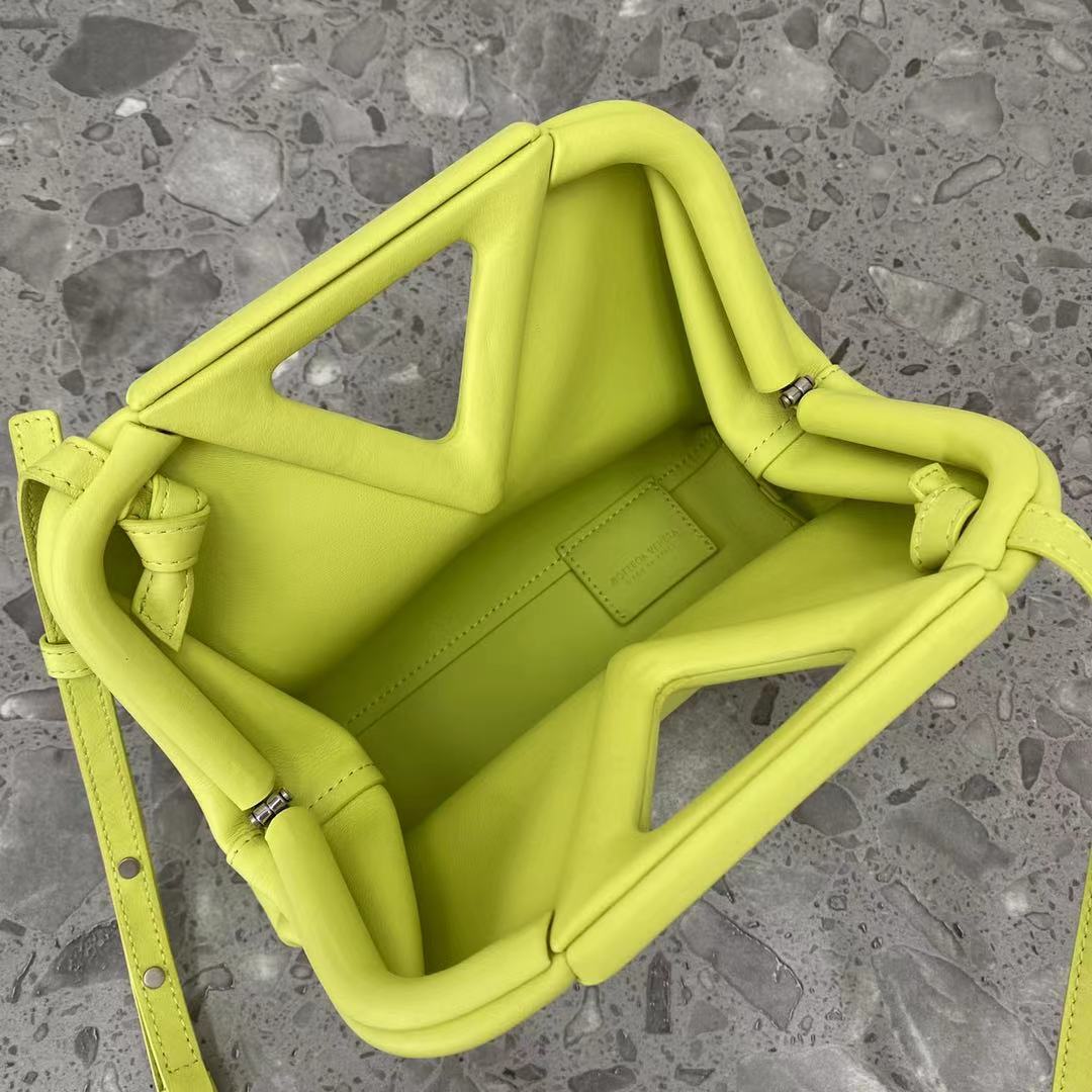 BV Point Yellow, For Women, Women’s Bags 8.6in/22cm 658476VCP403458