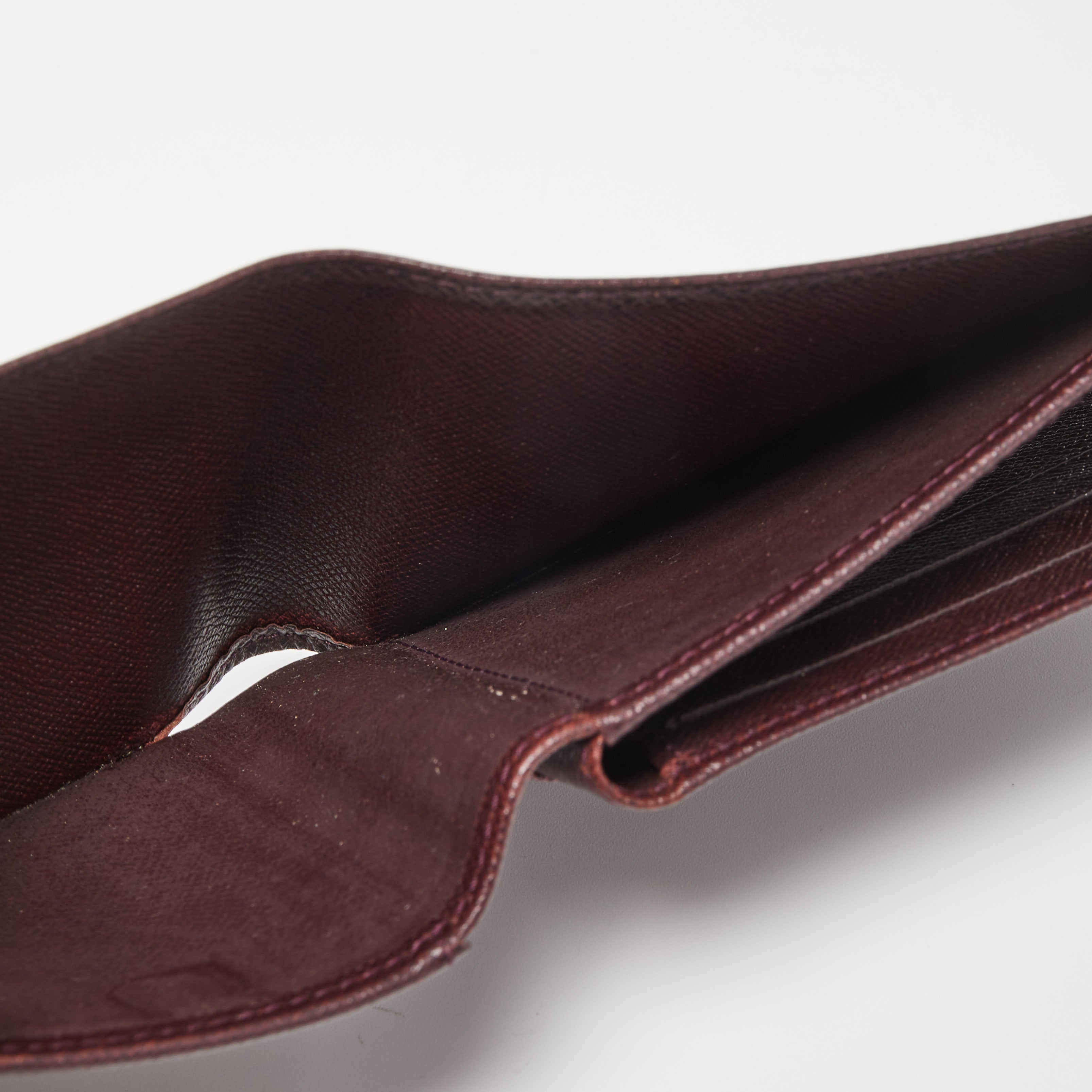 Louis Vuitton Burgundy Taiga Leather Bifold Wallet