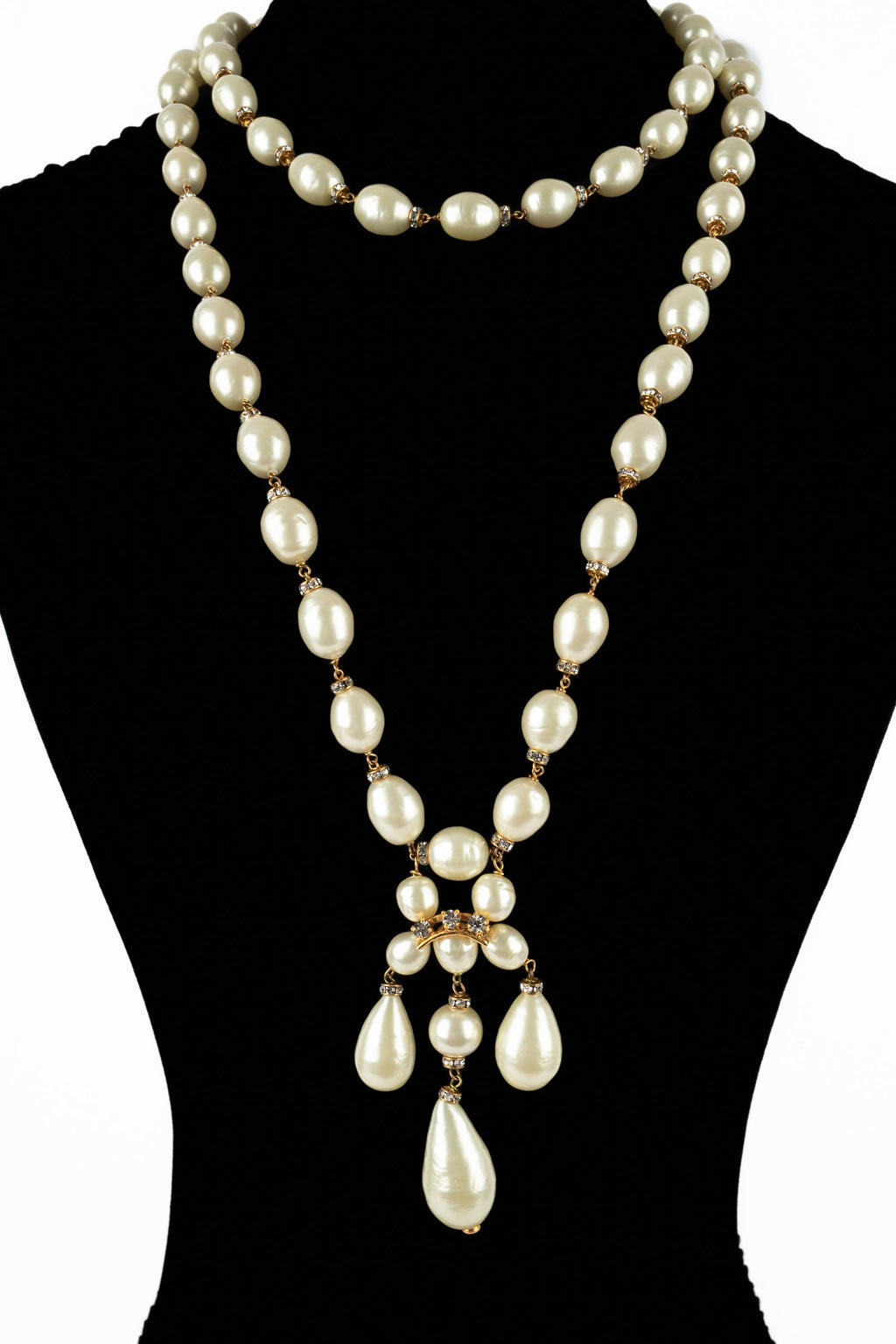 Collier de perles Chanel 1980's