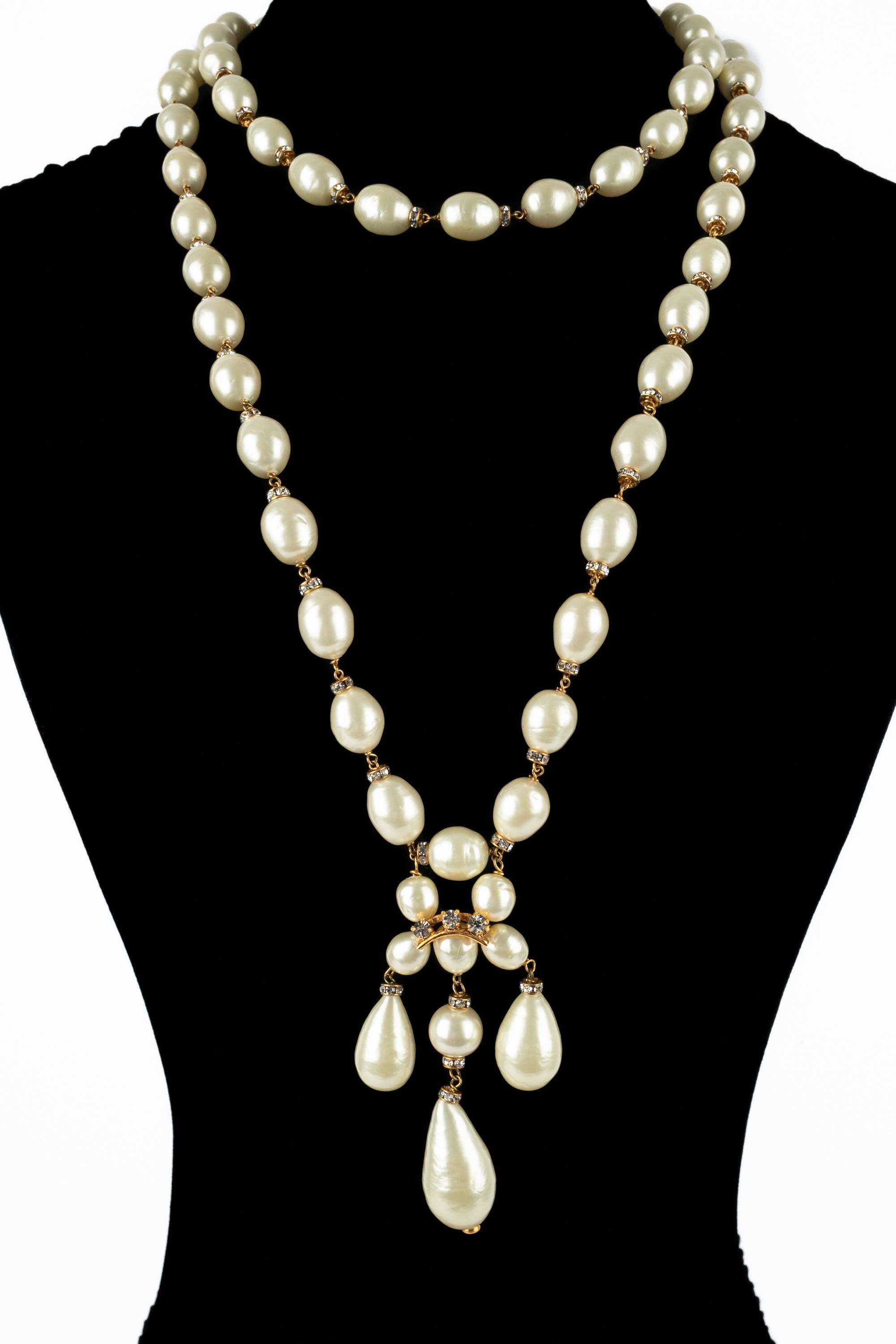 Collier de perles Chanel 1980's