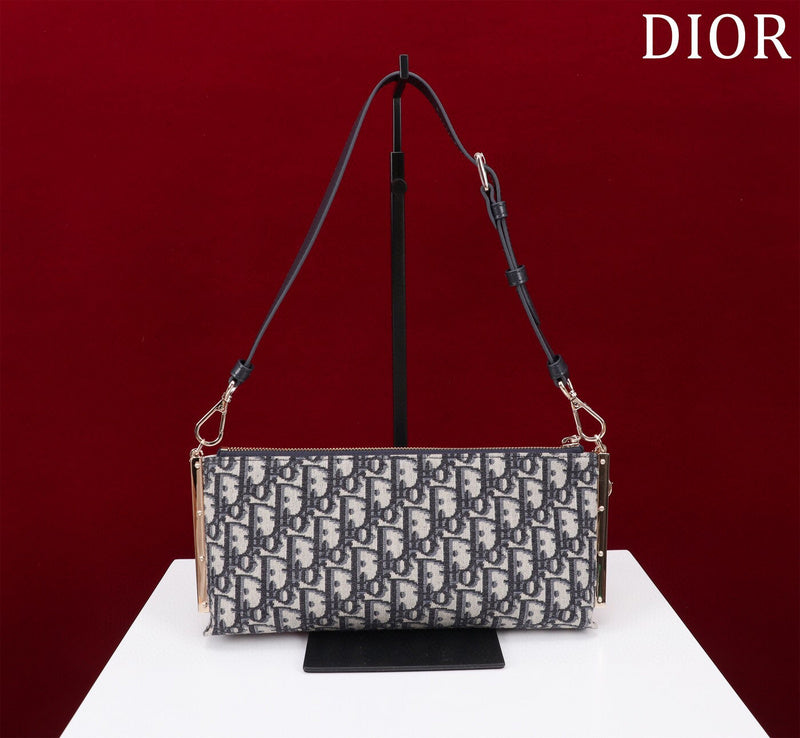 ELE - Dir Bags - 743