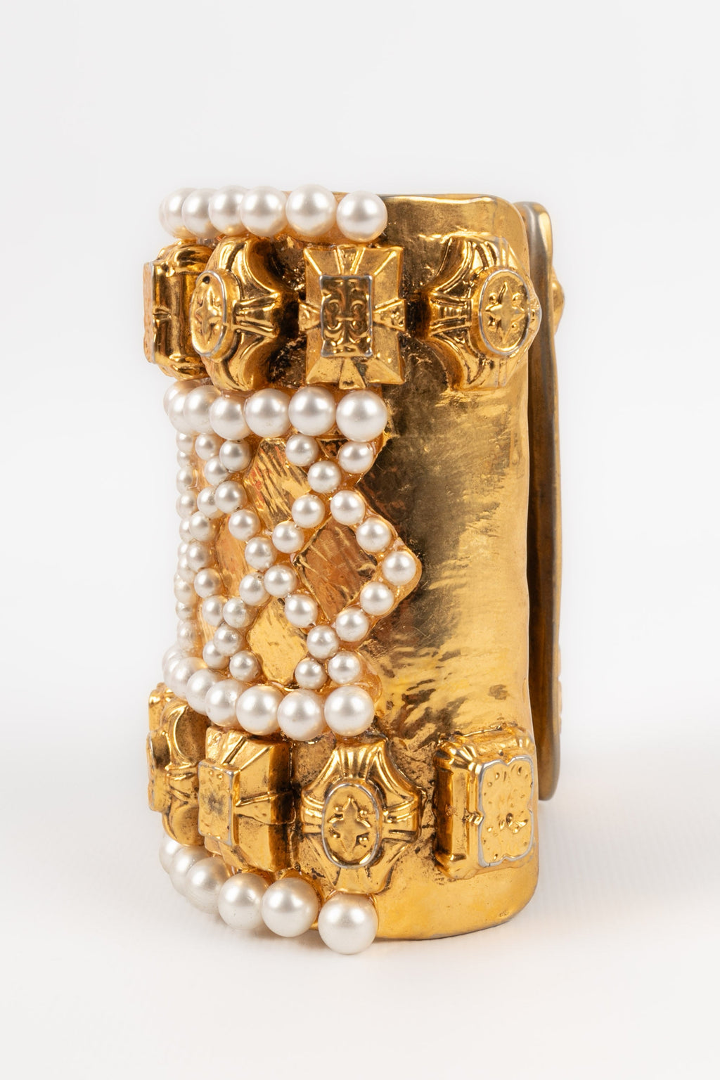 Bracelet manchette Anonyme