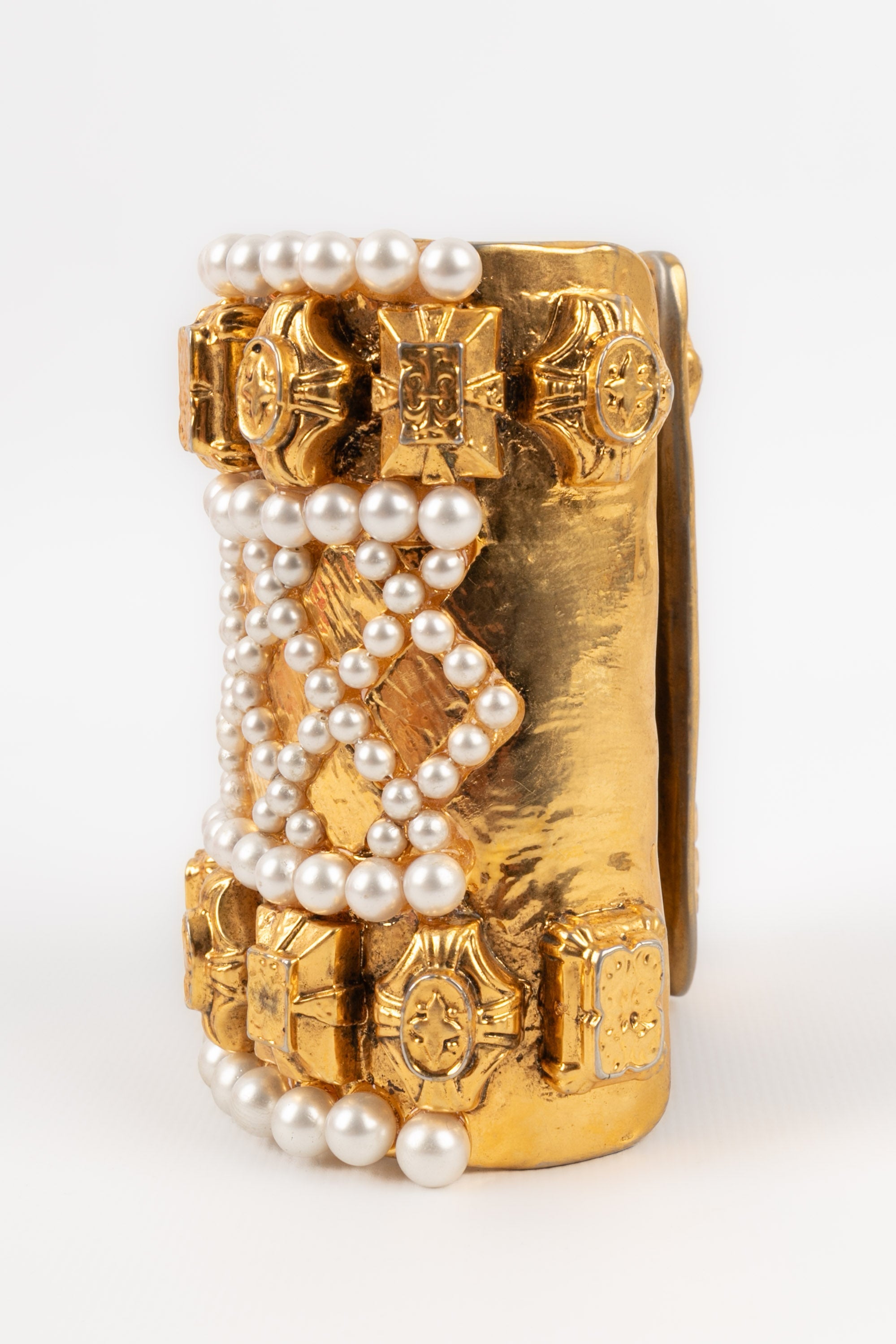 Bracelet manchette Anonyme