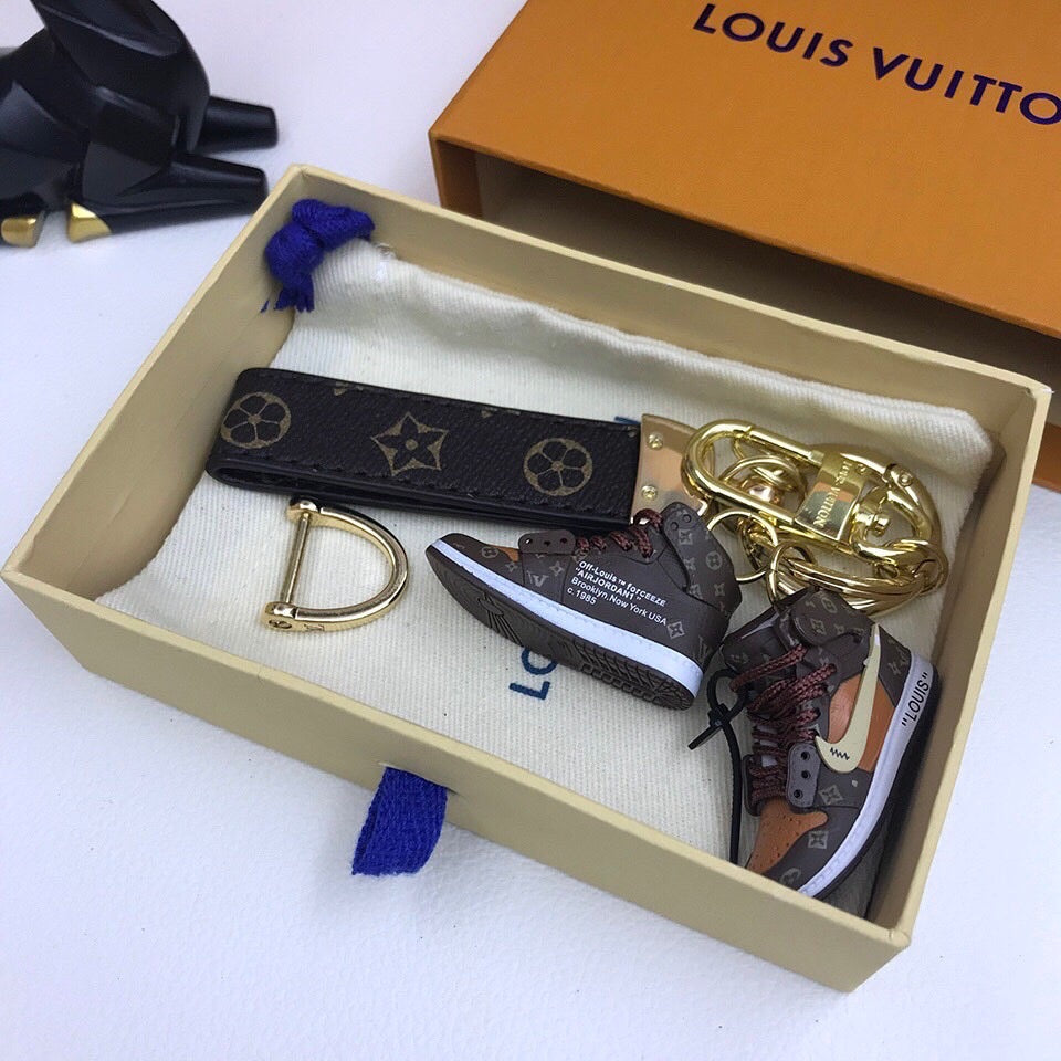EN - Lux Keychains LUV 009