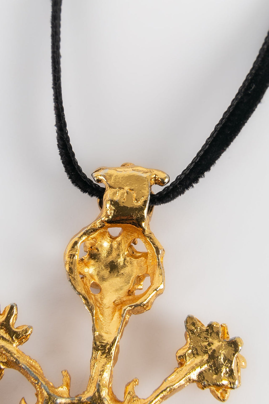Collier pendentif Christian Lacroix