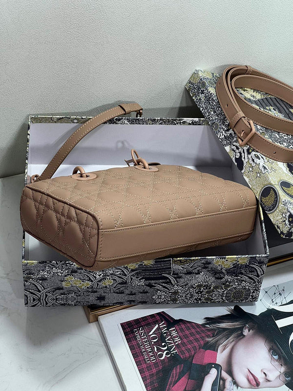 ELE - Dir Bags - 548
