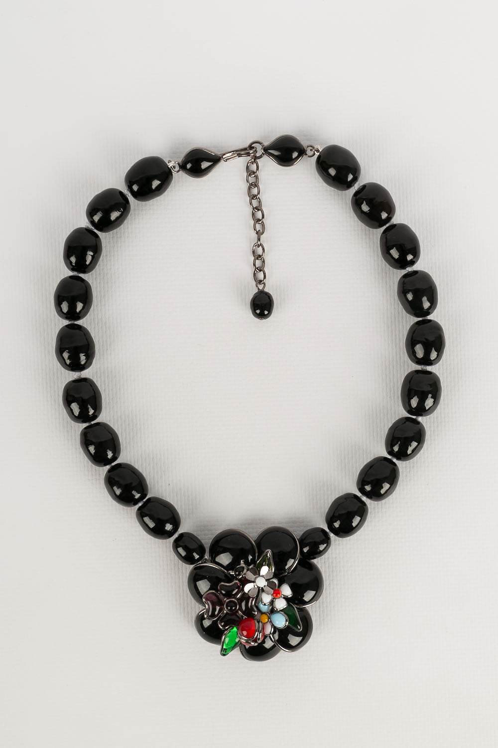 Collier Augustine
