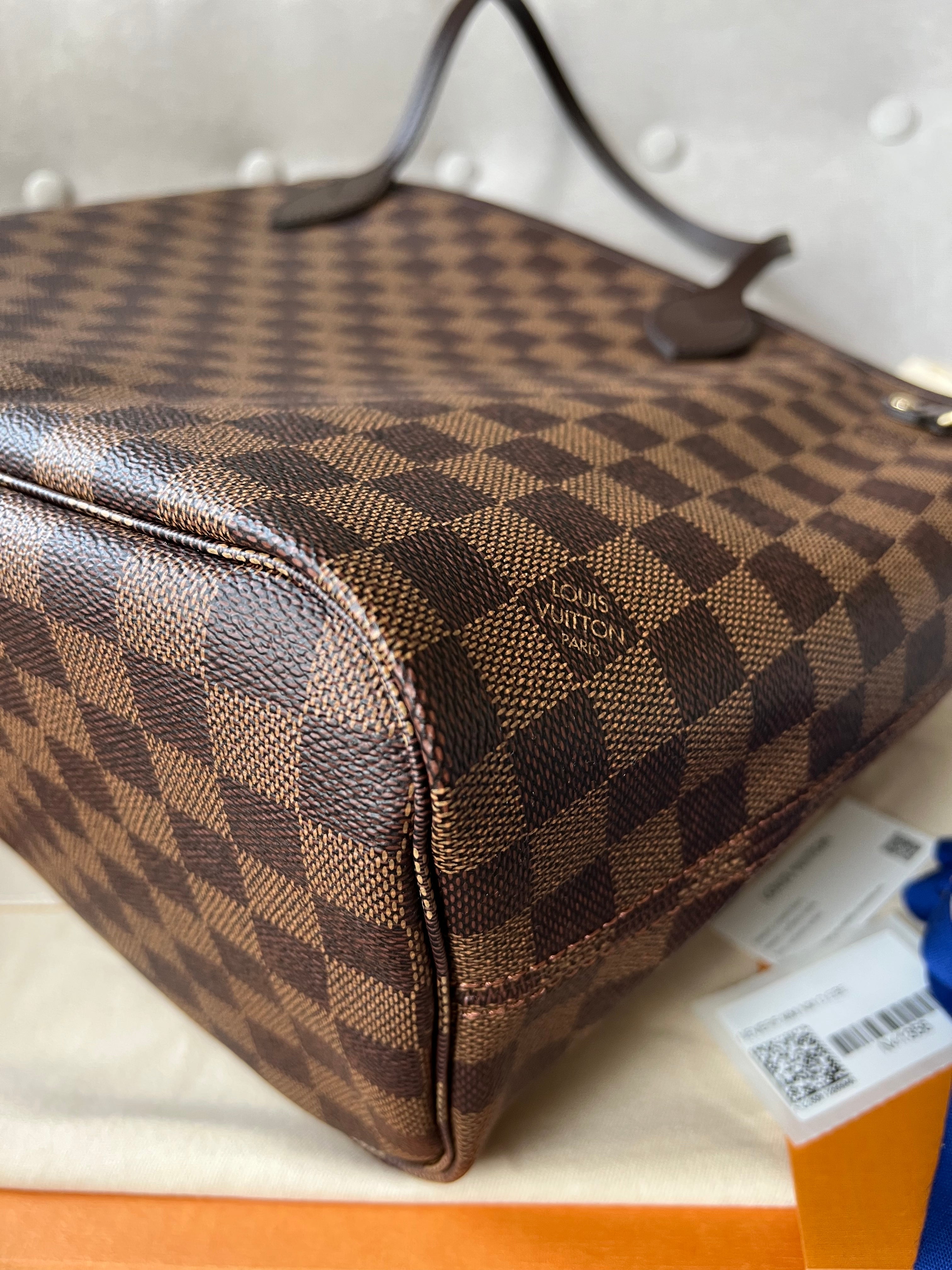 Louis Vuitton Neverfull MM Damier Ebene Cherry Interior (RRP £1,410)