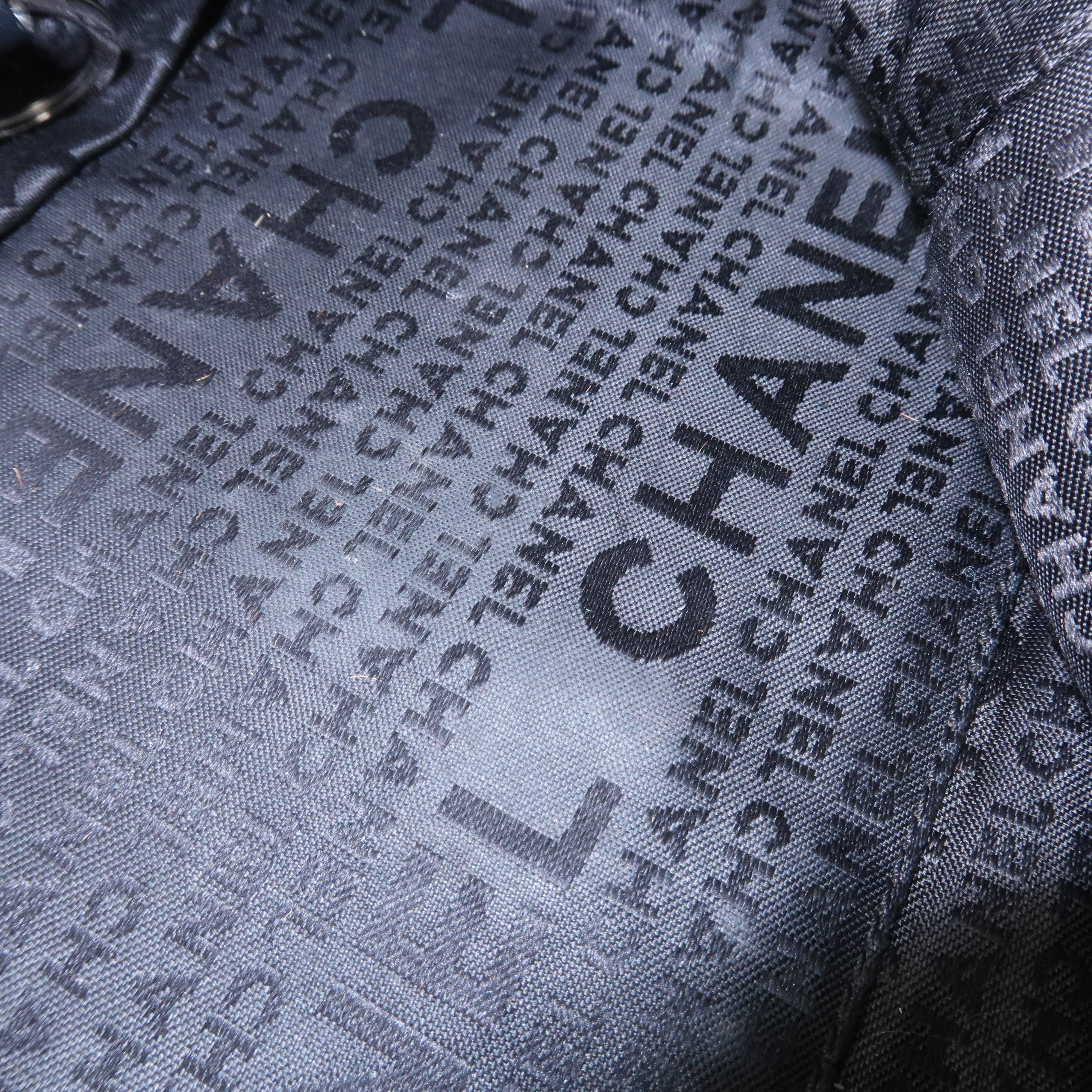CHANEL Chocolate Bar Caviar Skin Boston Bag Black A26135