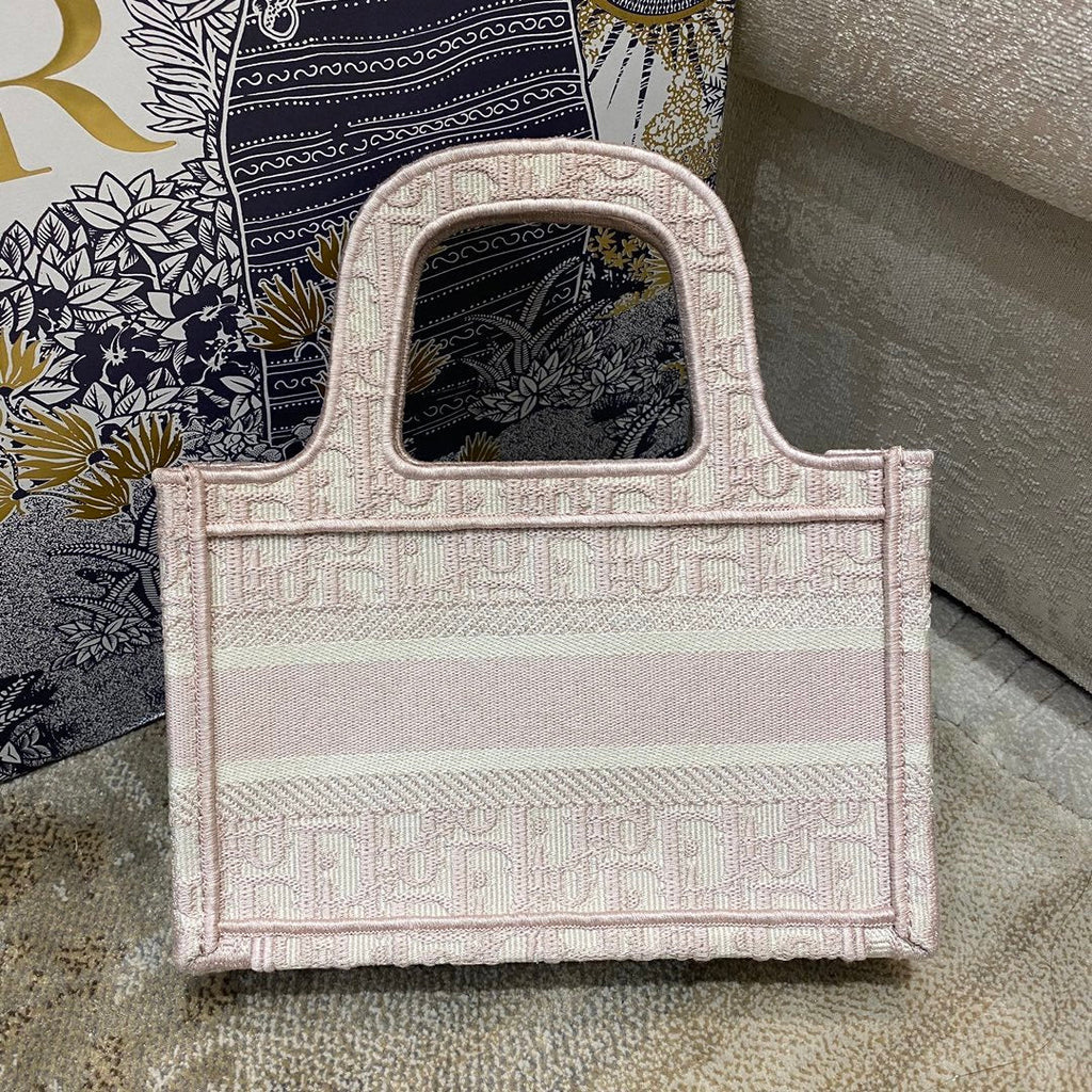 GLAMI Mini Book Tote Rose Des Vents Oblique Embroidery, Light Pink, For Women WomenÃ¢â‚¬â„¢s Handbags,Ã‚Â 23cm CD