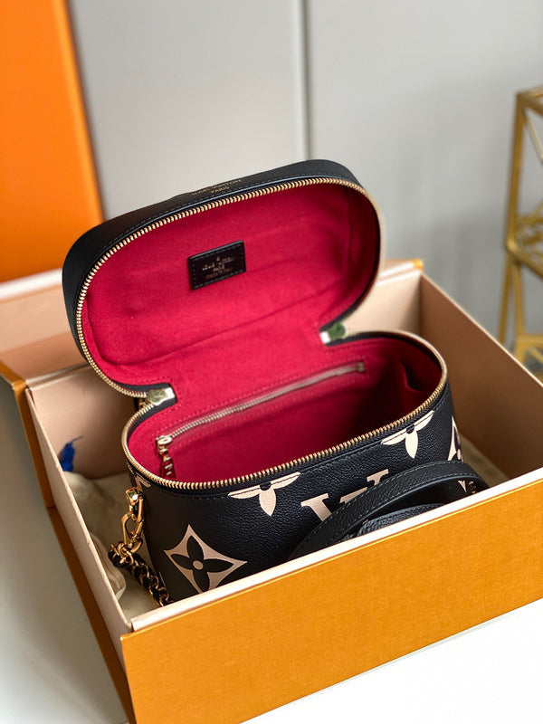 LOV2 Bags - Luxurious Bags  1731